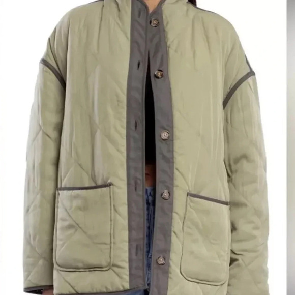 BLANK NYC Size L Reversible Quilted Jacket Green or Floral Button Front NWT $128 - Picture 1 of 8